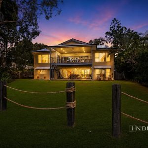 1 Magnolia Street, Holloways Beach, QLD 4878 AUS