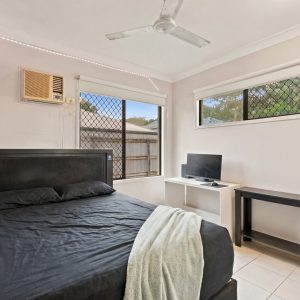 41 Huntley Crescent, Redlynch, QLD 4870 AUS