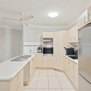 41 Huntley Crescent, Redlynch, QLD 4870 AUS