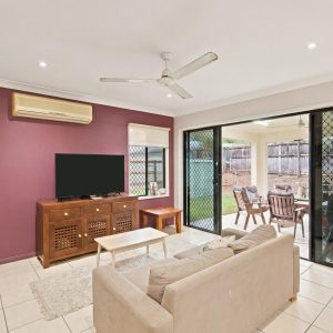 41 Huntley Crescent, Redlynch, QLD 4870 AUS
