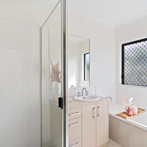 12 Landsborough Drive, Smithfield, QLD 4878 AUS