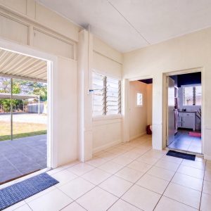 80 Mayers Street, Manunda, QLD 4870 AUS