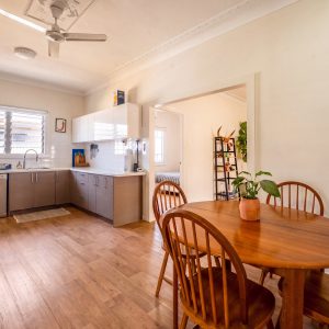 80 Mayers Street, Manunda, QLD 4870 AUS