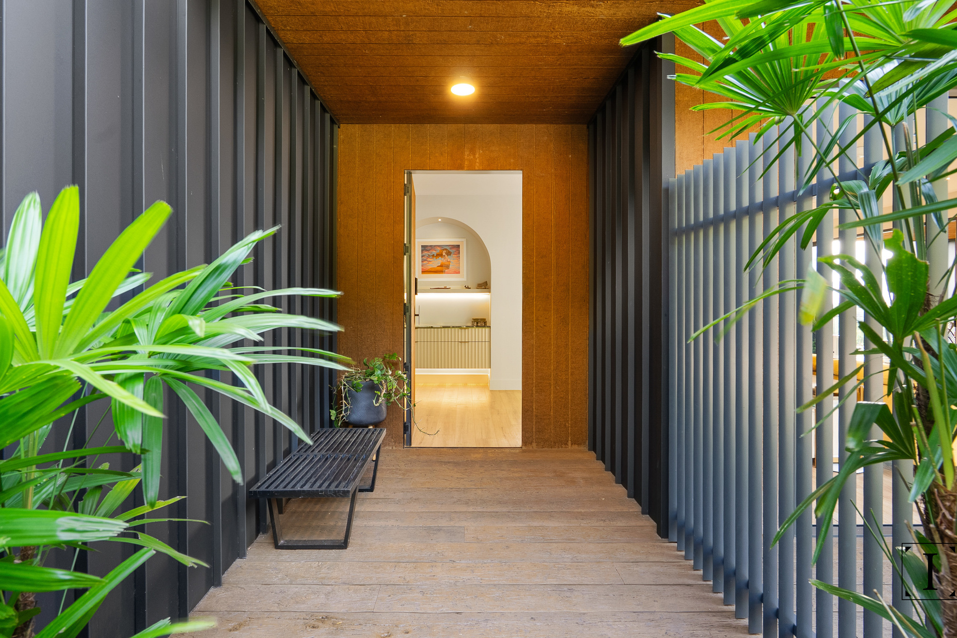 254 Toogood Road, Bayview Heights - Image 1