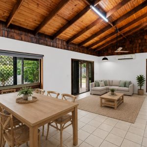 30 Shannon Drive, Woree, QLD 4868 AUS