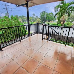 2/584 Bruce Highway Service Road, Woree, QLD 4868 AUS