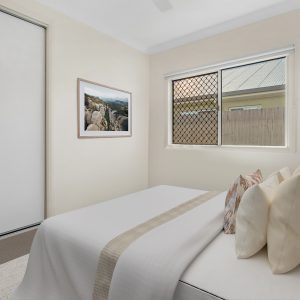 15 City View Crescent, Mooroobool, QLD 4870 AUS