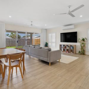 15 City View Crescent, Mooroobool, QLD 4870 AUS