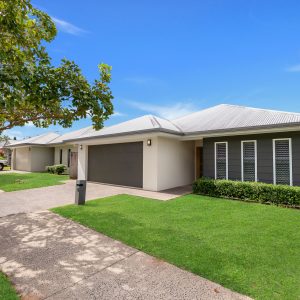 15 City View Crescent, Mooroobool, QLD 4870 AUS