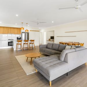 15 City View Crescent, Mooroobool, QLD 4870 AUS