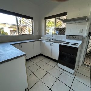 1/50 Winkworth Street, Westcourt, QLD 4870 AUS