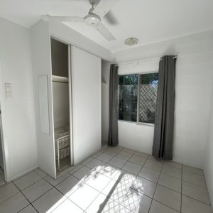 1/50 Winkworth Street, Westcourt, QLD 4870 AUS