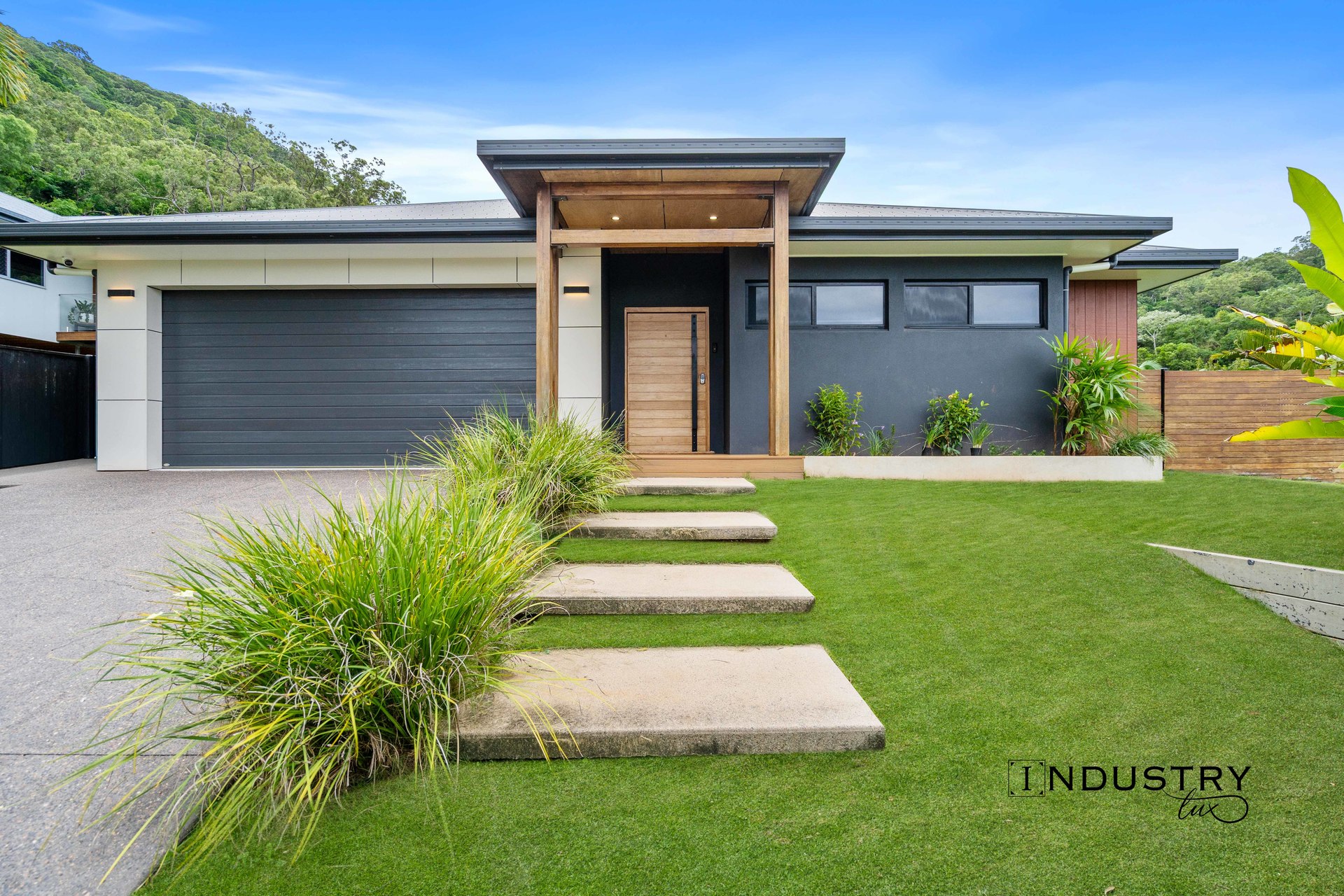57 Flagship Drive, Trinity Beach - Thumbnail 2