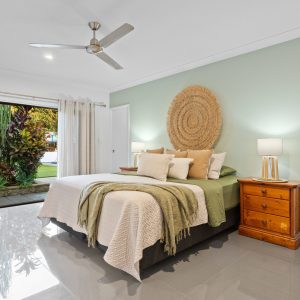 30-32 Nicholas Street, Clifton Beach, QLD 4879 AUS