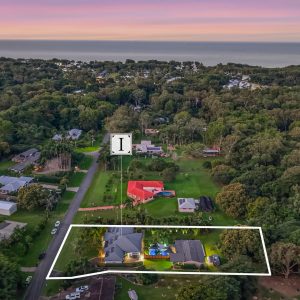 30-32 Nicholas Street, Clifton Beach, QLD 4879 AUS