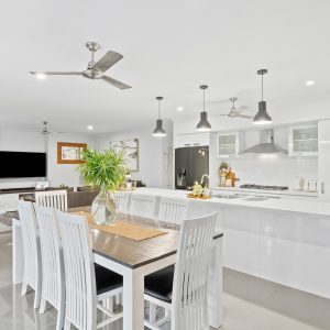 30-32 Nicholas Street, Clifton Beach, QLD 4879 AUS