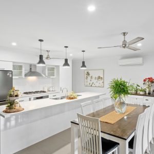 30-32 Nicholas Street, Clifton Beach, QLD 4879 AUS