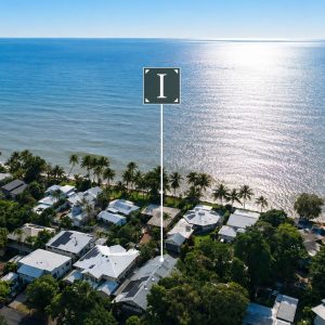 4/7 Hibiscus Lane, Holloways Beach, QLD 4878 AUS