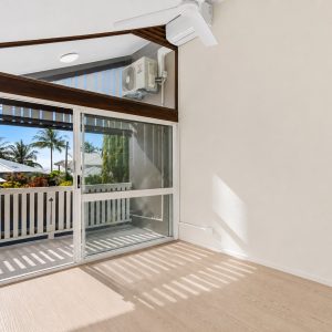 4/7 Hibiscus Lane, Holloways Beach, QLD 4878 AUS