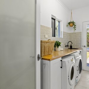 84 Baronia Crescent, Holloways Beach, QLD 4878 AUS