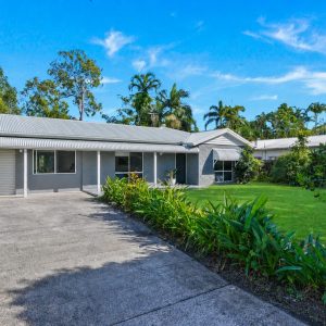 84 Baronia Crescent, Holloways Beach, QLD 4878 AUS