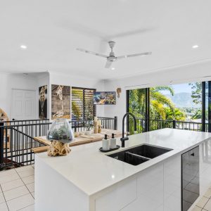 20 Lookout Terrace, Trinity Beach, QLD 4879 AUS