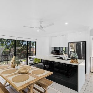 20 Lookout Terrace, Trinity Beach, QLD 4879 AUS