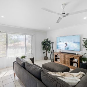 20 Lookout Terrace, Trinity Beach, QLD 4879 AUS