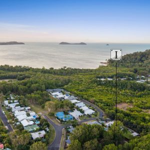 8 Natica Close, Trinity Beach, QLD 4879 AUS
