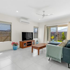21 Rockingham Parade, Smithfield, QLD 4878 AUS