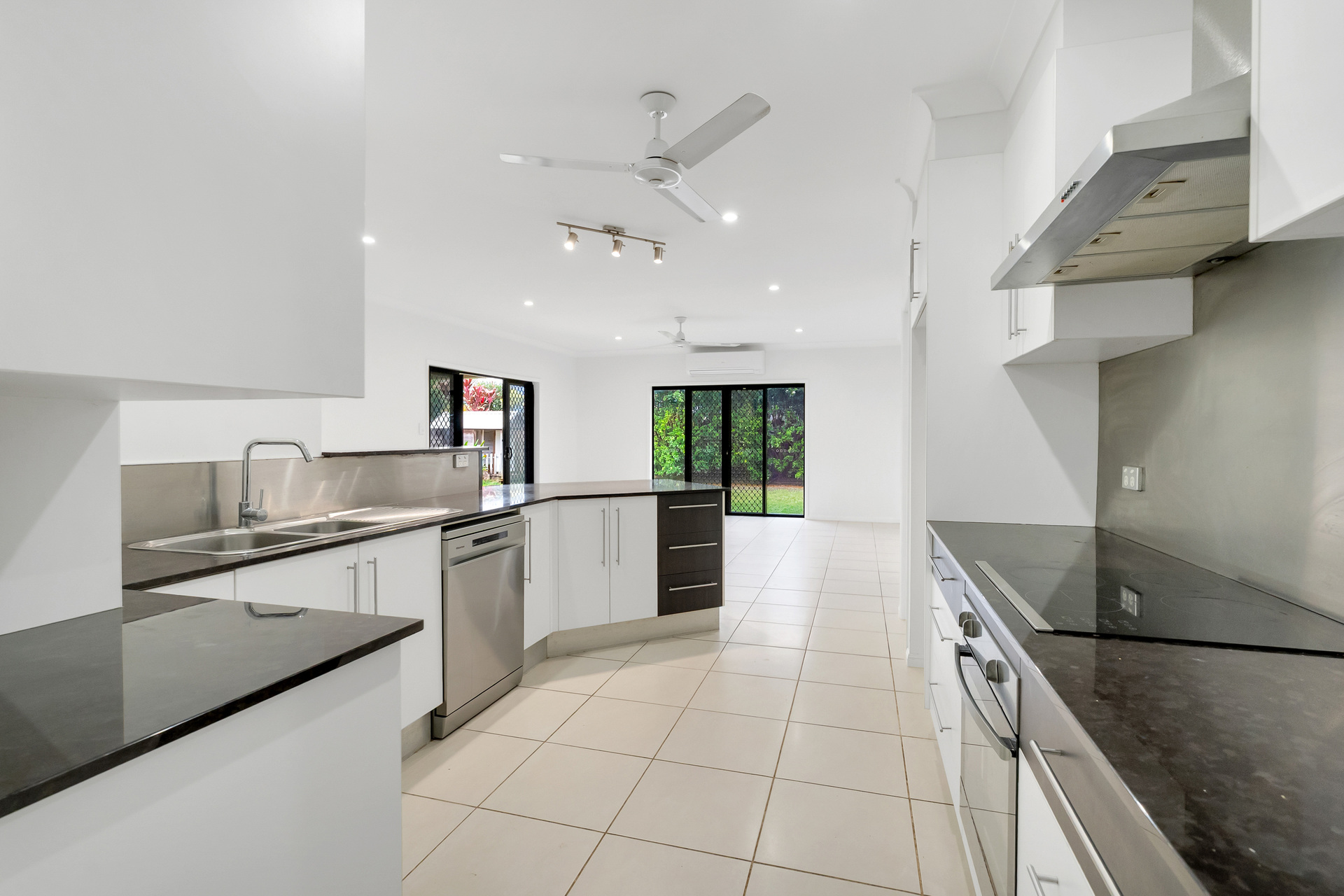 13 Ridolfi Close, Gordonvale - Thumbnail 4