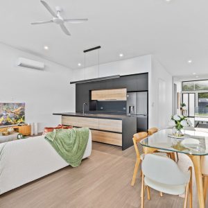 11 Wakepark Lane, Smithfield, QLD 4878 AUS