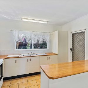 2/4 Hay Street, Mount Sheridan, QLD 4868 AUS
