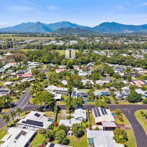 2/4 Hay Street, Mount Sheridan, QLD 4868 AUS