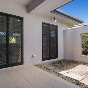 8 Venice Close, Kewarra Beach, QLD 4879 AUS