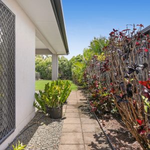 8 Venice Close, Kewarra Beach, QLD 4879 AUS
