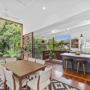 263 McLeod Street, Cairns North, QLD 4870 AUS