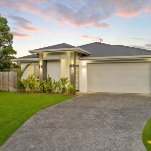 22 Braeside Court, Smithfield, QLD 4878 AUS