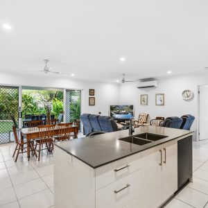 22 Braeside Court, Smithfield, QLD 4878 AUS