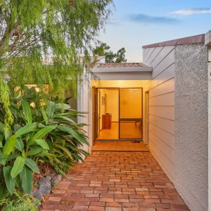 52 Satellite Street, Clifton Beach, QLD 4879 AUS