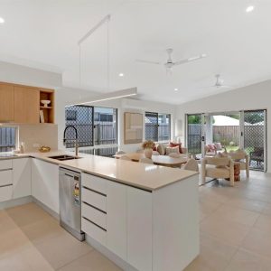10 Sandbar Avenue, Kewarra Beach, QLD 4879 AUS