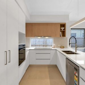10 Sandbar Avenue, Kewarra Beach, QLD 4879 AUS