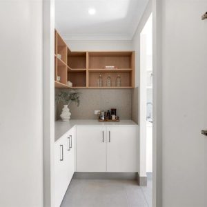 10 Sandbar Avenue, Kewarra Beach, QLD 4879 AUS