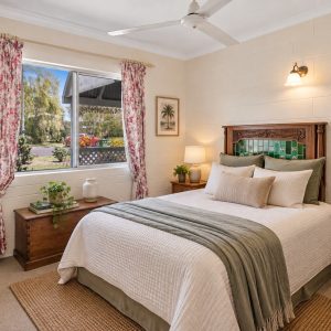 18 Caribbean Street, Holloways Beach, QLD 4878 AUS