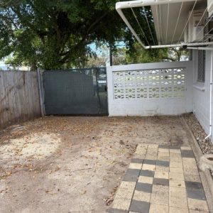 2/2-4 Bosanko Street, Manunda, QLD 4870 AUS