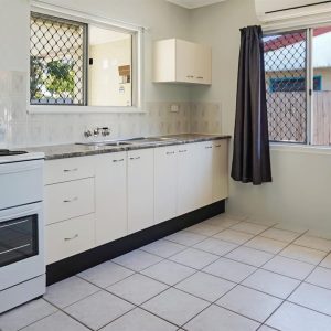 1/263 Aumuller Street, Westcourt, QLD 4870 AUS