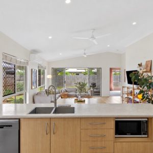 22 Rockingham Parade, Smithfield, QLD 4878 AUS