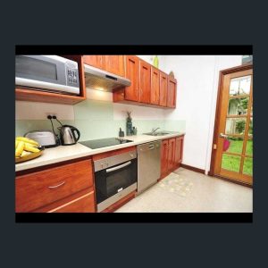 43 Moody Street, Manoora, QLD 4870 AUS