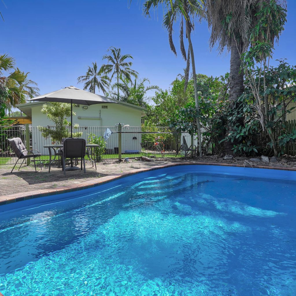 22 Baronia Crescent, Holloways Beach, QLD 4878