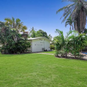 22 Baronia Crescent, Holloways Beach, QLD 4878 AUS